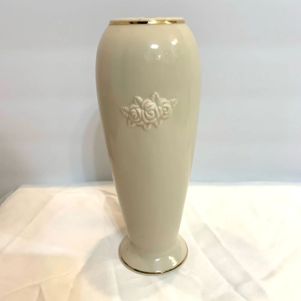 Lenox Rose Bud Vase Ivory & Gold Handcrafted 7